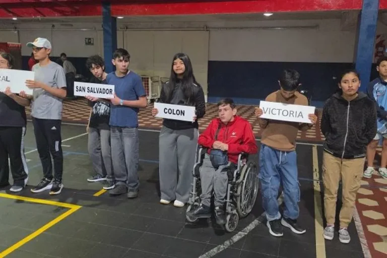 Jóvenes Deportistas Brillan en los Juegos Evita de Deportes Adaptados