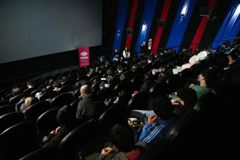 Camino al Ficer presenta 'Rinoceronte' para fomentar el diálogo en jóvenes